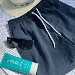 IMPECCABLE CONDITION! * swim trunks!